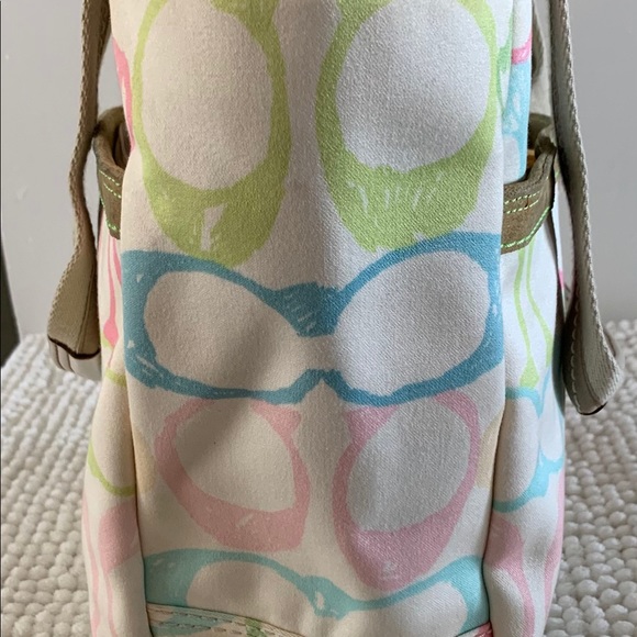 Coach Signature Hampton Pastel Scribe Tote - Picture 3 of 14